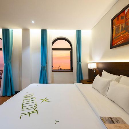 Roma Hotel Phu Quoc - Free Airport Shuttle & Sunset Town Tour מראה חיצוני תמונה