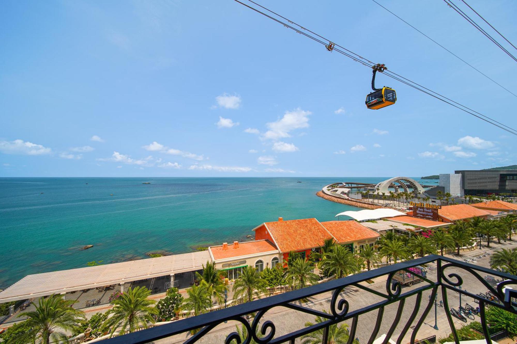 Roma Hotel Phu Quoc - Free Airport Shuttle & Sunset Town Tour מראה חיצוני תמונה